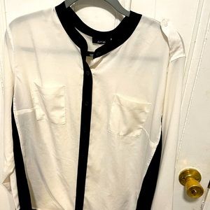 Apt 9 size class black/white shirt